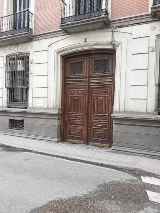 Acogedor Apartamento En Gran Via Madrid Eksteriør billede
